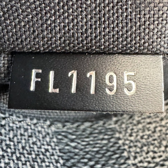 Authentic Louis Vuitton Damier Graphite District PM Messenger Bag - Picture 12 of 12